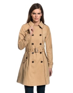 Le célèbre Trench-coat, manteau long pour femme